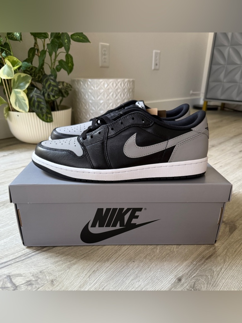 NWB Nike Air Jordan 1 Retro Low Shadow OG Black Medium Grey White CZ0790 003 11